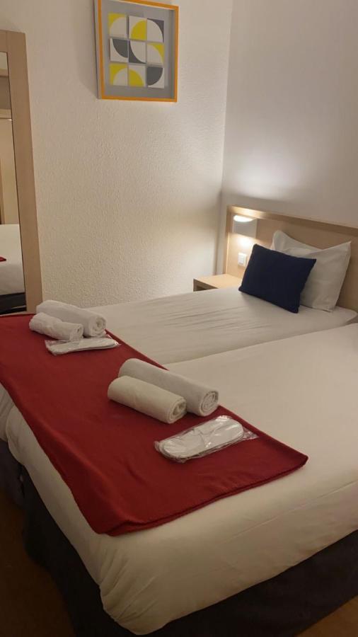 Budget Hotel Melun Sud - Dammarie Les Lys Buitenkant foto