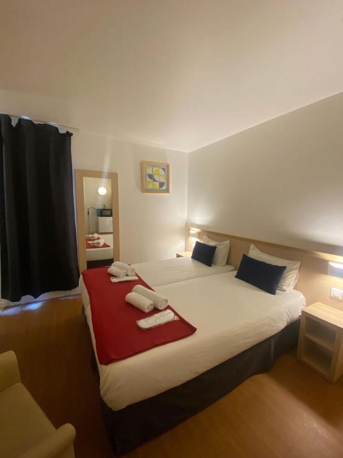 Budget Hotel Melun Sud - Dammarie Les Lys Buitenkant foto