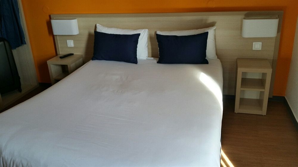 Budget Hotel Melun Sud - Dammarie Les Lys Buitenkant foto