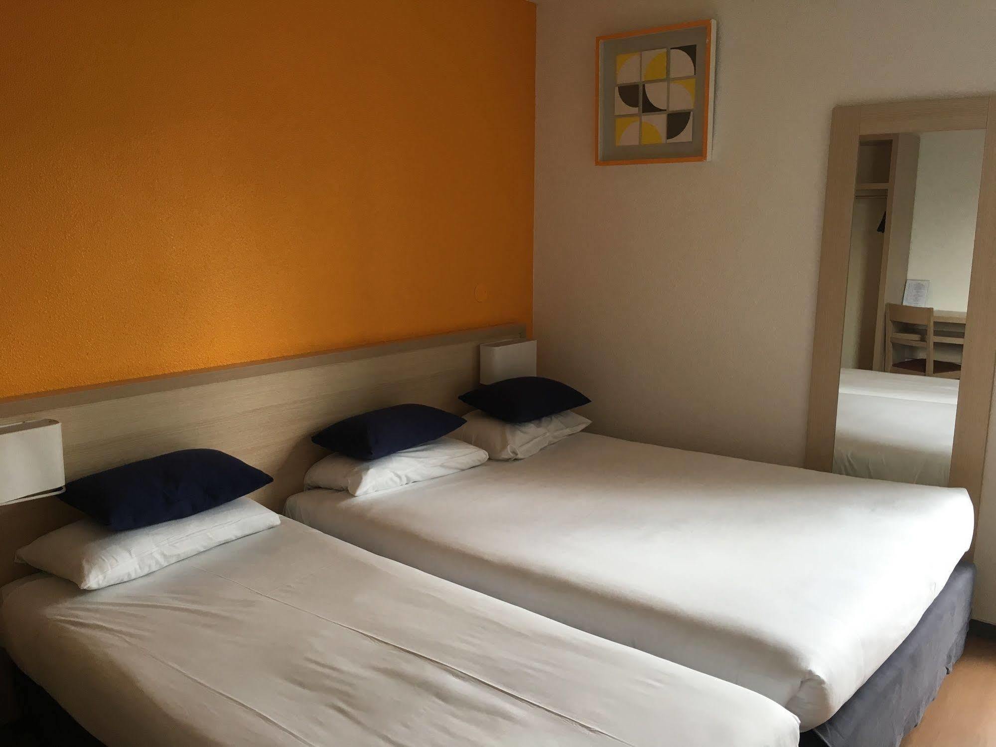 Budget Hotel Melun Sud - Dammarie Les Lys Buitenkant foto